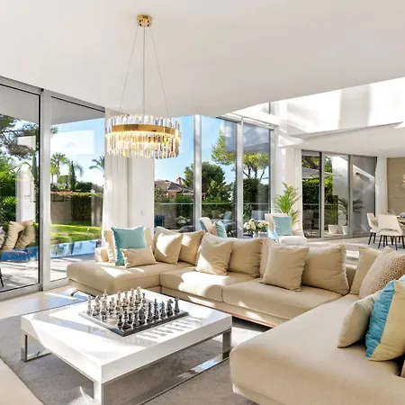 Vacation I Finesse, Luxury Villa, Golden Mile, Swimming-pools, Sauna, Spa, Gym, Minutes From Golfs And Beaches Marbella