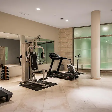 Vacation I Finesse, Luxury Villa, Golden Mile, Swimming-pools, Sauna, Spa, Gym, Minutes From Golfs And Beaches Villa *