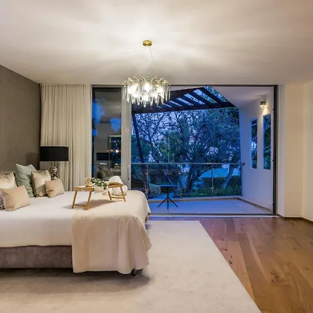 Vacation I Finesse, Luxury Villa, Golden Mile, Swimming-pools, Sauna, Spa, Gym, Minutes From Golfs And Beaches Villa Marbella