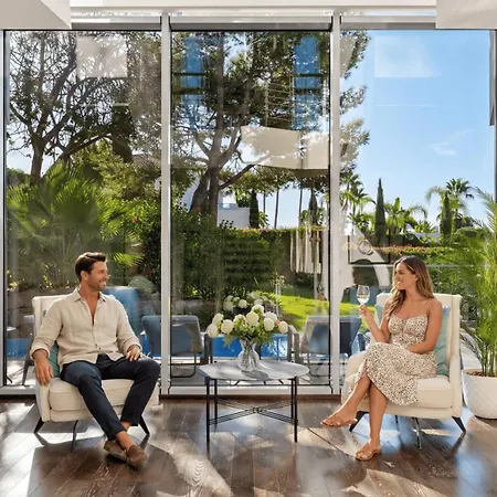 Vacation I Finesse, Luxury Villa, Golden Mile, Swimming-pools, Sauna, Spa, Gym, Gated Community, Minutes From Golfs And Beaches * Marbella