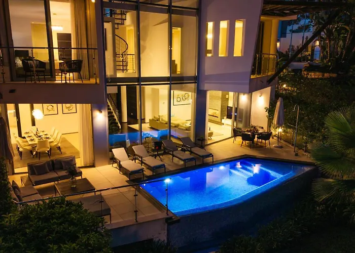 Willa Vacation I Finesse, Luxury Villa, Golden Mile, Swimming-pools, Sauna, Spa, Gym, Minutes From Golfs And Beaches