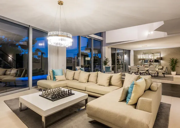 Βίλα Vacation I Finesse, Luxury Villa, Golden Mile, Swimming-pools, Sauna, Spa, Gym, Minutes From Golfs And Beaches *