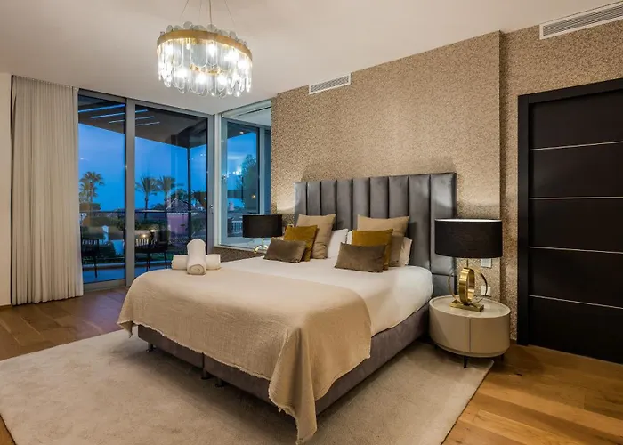 Willa Vacation I Finesse, Luxury Villa, Golden Mile, Swimming-pools, Sauna, Spa, Gym, Minutes From Golfs And Beaches Marbella