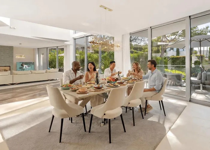 Vacation I Finesse, Luxury Villa, Golden Mile, Swimming-pools, Sauna, Spa, Gym, Minutes From Golfs And Beaches Βίλα