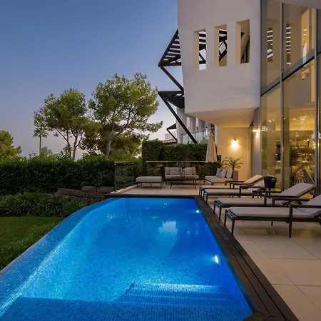 Villa Vacation I Finesse, Luxury Villa, Golden Mile, Swimming-pools, Sauna, Spa, Gym, Gated Community, Minutes From Golfs And Beaches *