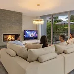 Villa Vacation I Finesse, Luxury Villa, Golden Mile, Swimming-pools, Sauna, Spa, Gym, Gated Community, Minutes From Golfs And Beaches Marbella